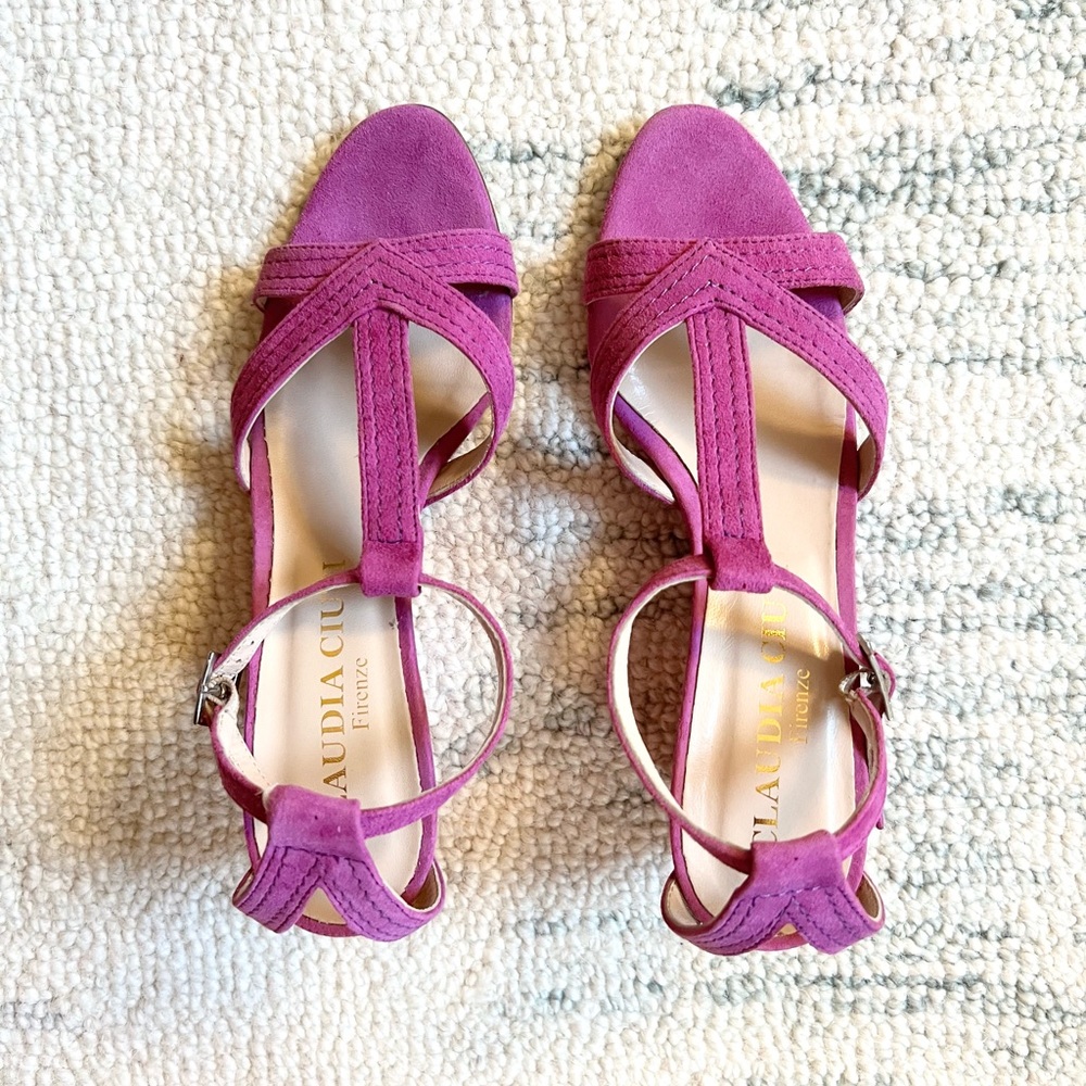 CLAUDIA CIUTI Fuschia Suede Strappy Sandals